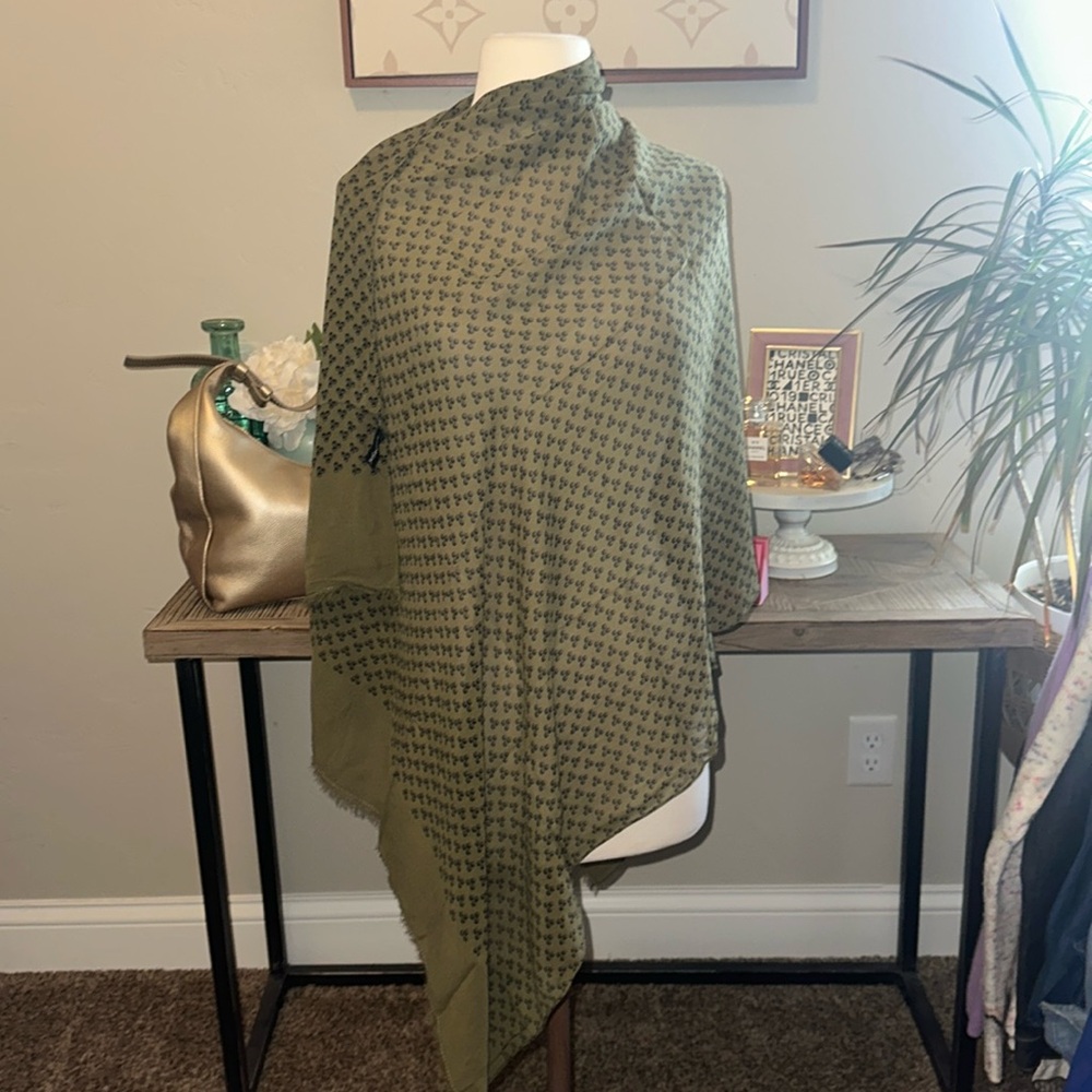 Yves Saint Laurent Silk Patterned Scarf